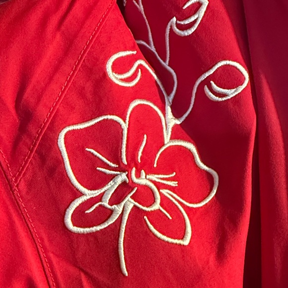 Red Ledge Women's Red Jacket - Picture 6 of 10